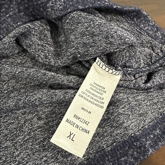 COIN 1804 Los Angeles Navy Heathered Cowl Neck Top Size XL –Soft Knit 3/4 Sleeve - Picture 3 of 6